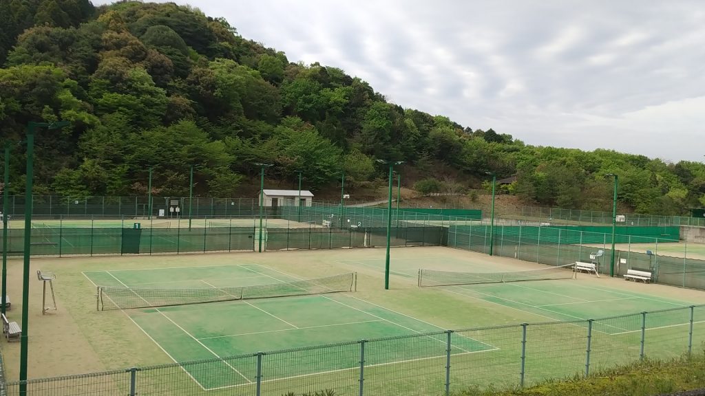 テニスコート – <公式> 大分市 宇曽山荘